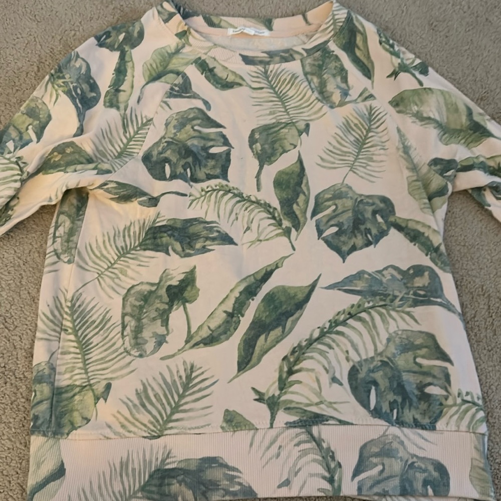 threads 4 thought crewneck